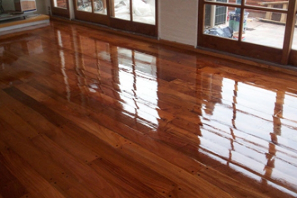Wood floor 